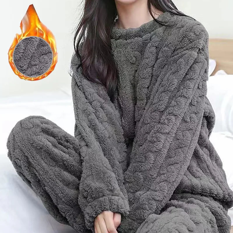 Women's Velvet Fleece 2-Piece Lounge Set